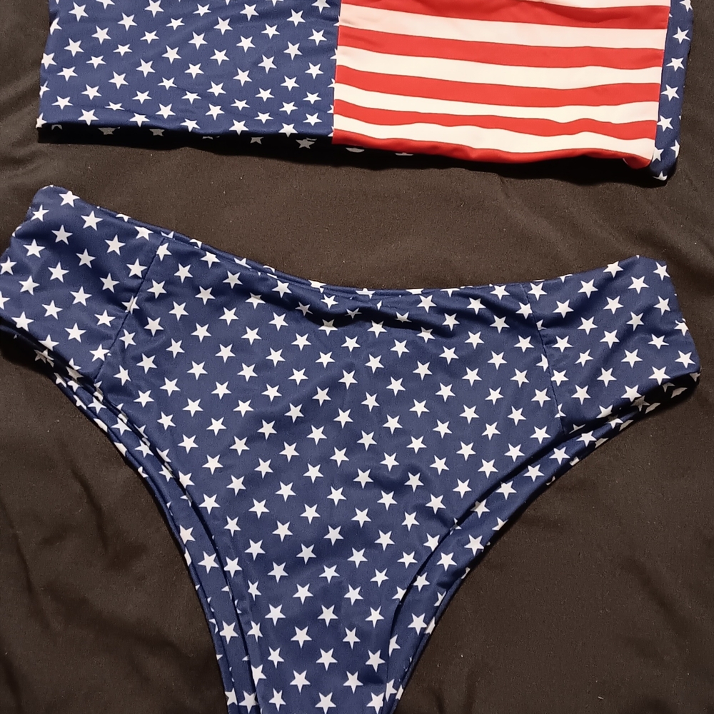 SHEIN Star-Spangled Bikini Set